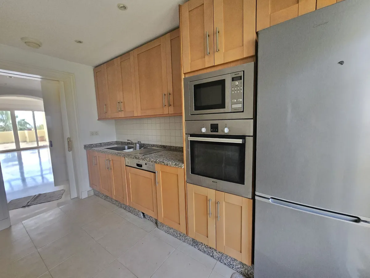 42a8c8af-37bb-40e2-a2a9-353a13da5890