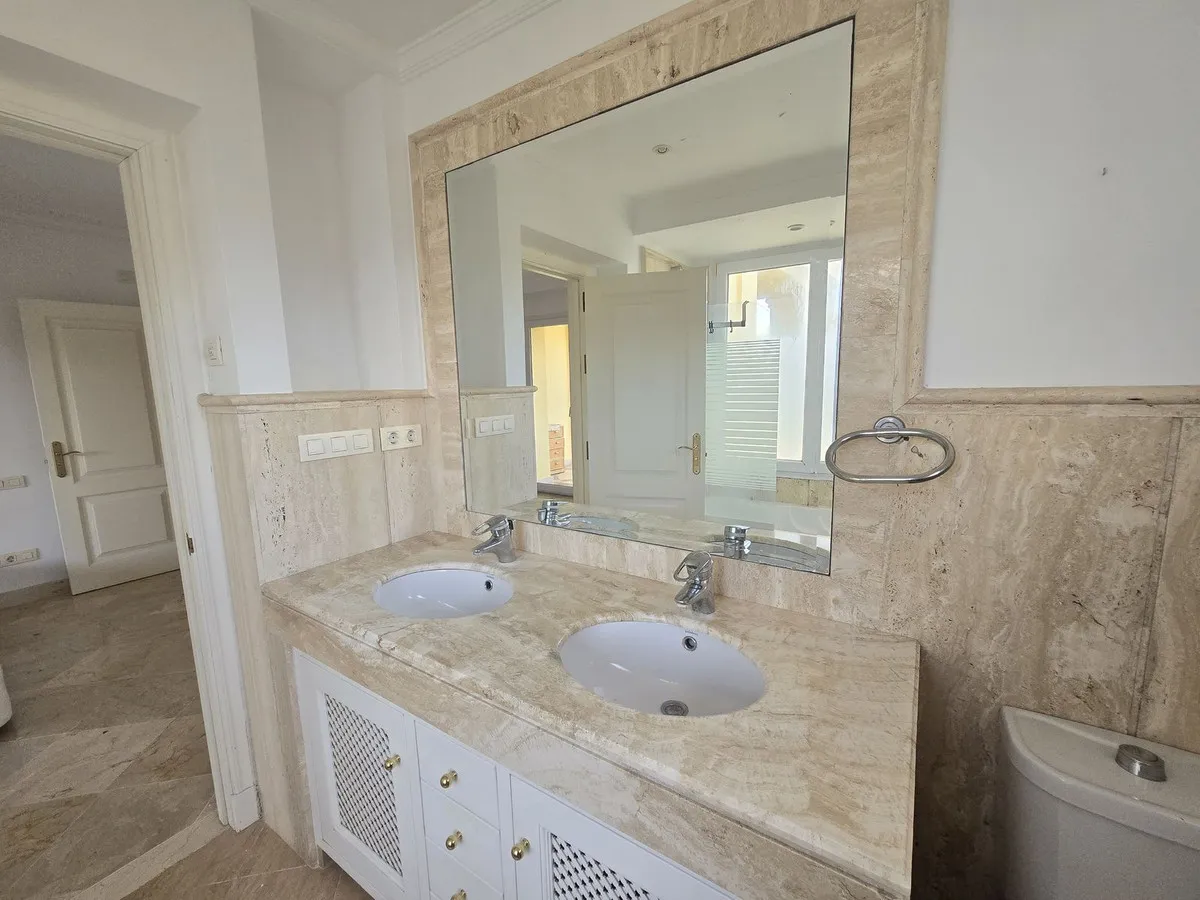 e64893b8-8742-4cad-ad8f-24cd39cfb51e