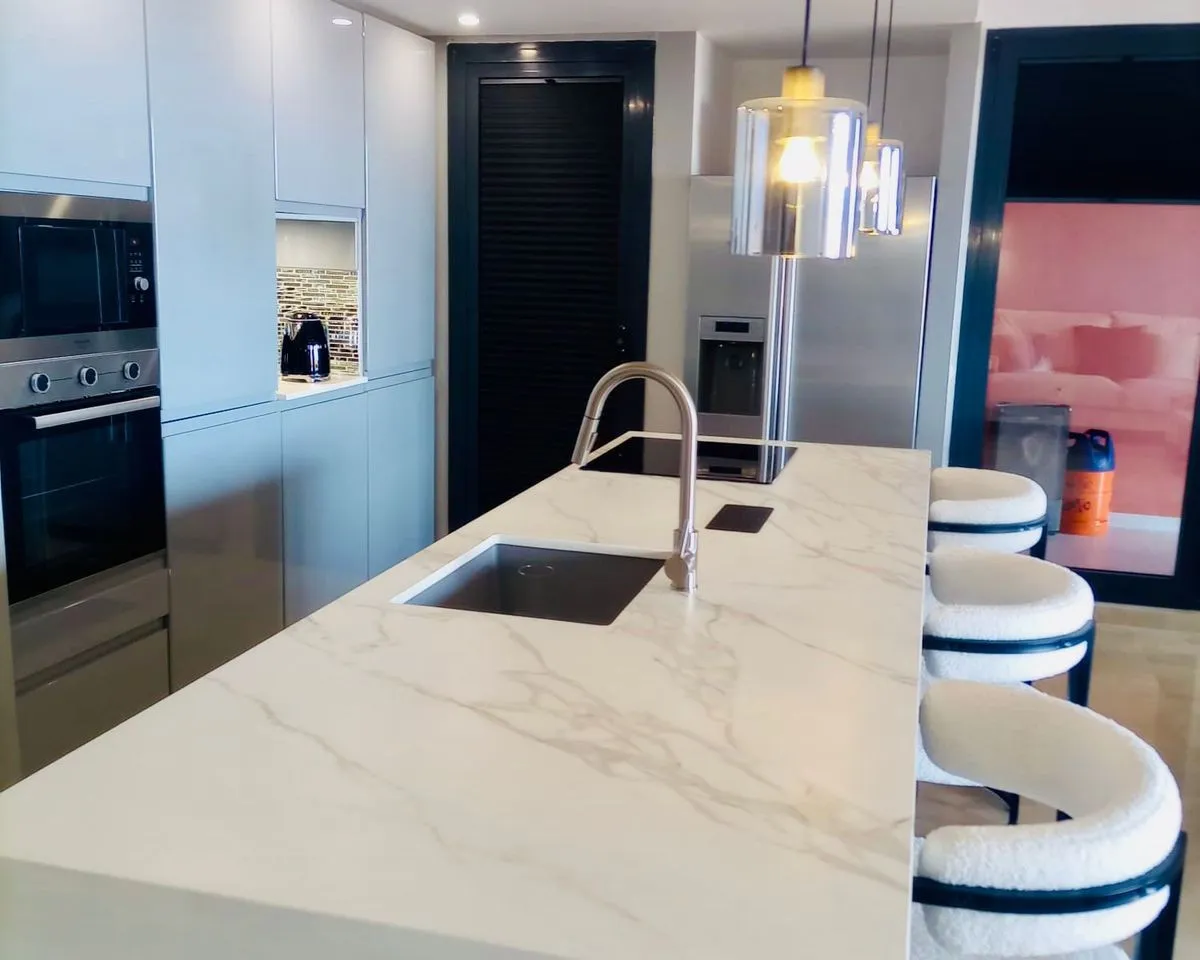 7aff8bac-f88c-4d3b-b5bc-d98013eec62f