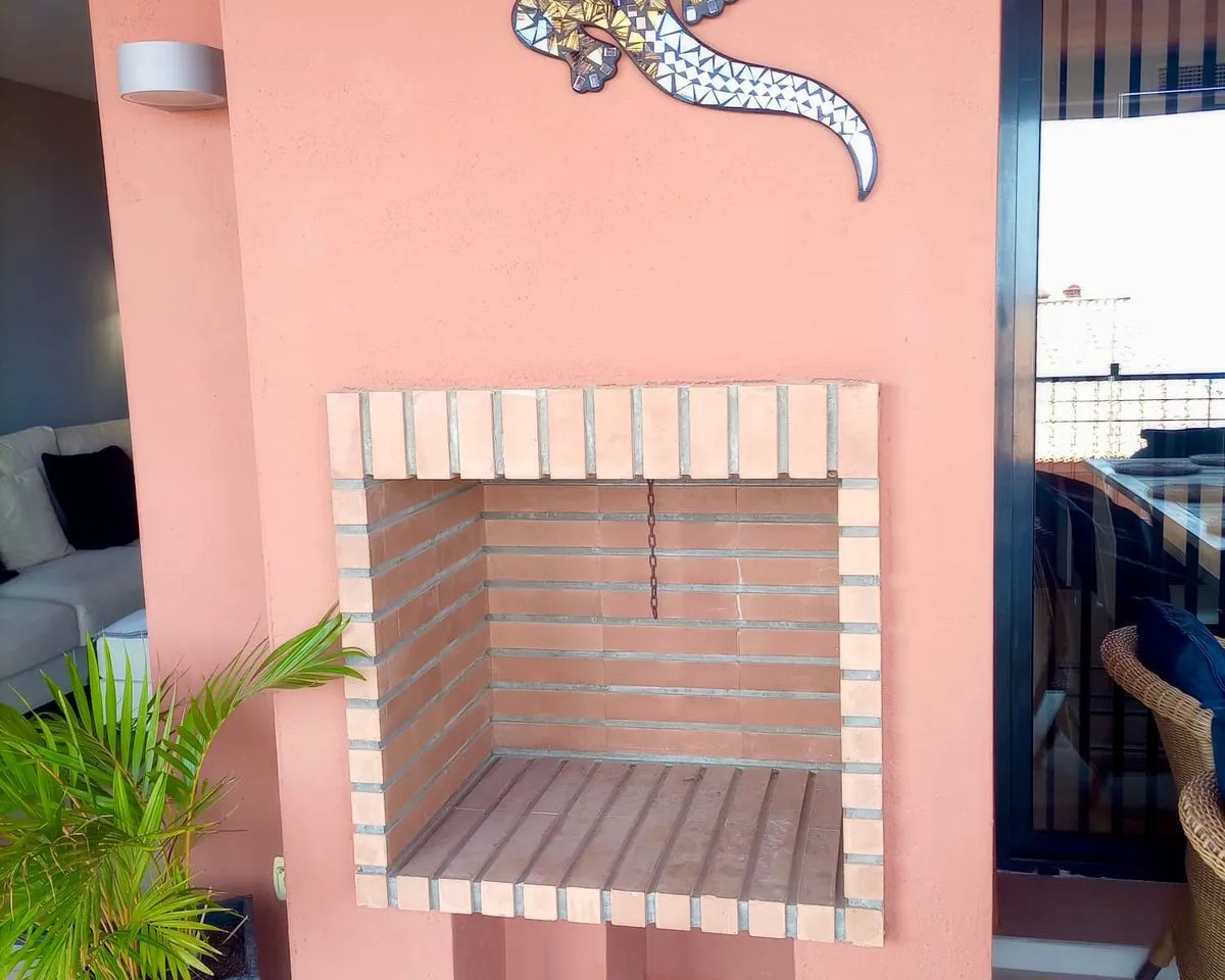 ff9fadc4-884b-4454-9d00-7b2f659d572c