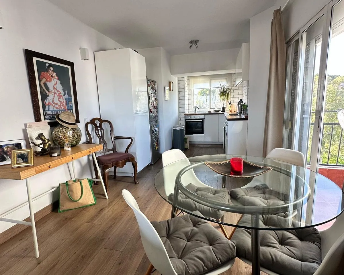 efcc4842-d6ec-4d7e-8fc1-e9125523d892