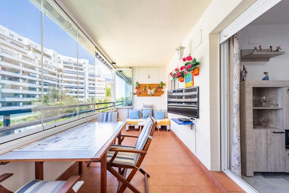 185d1008-ce4d-4136-ab9b-d89e3bab6602