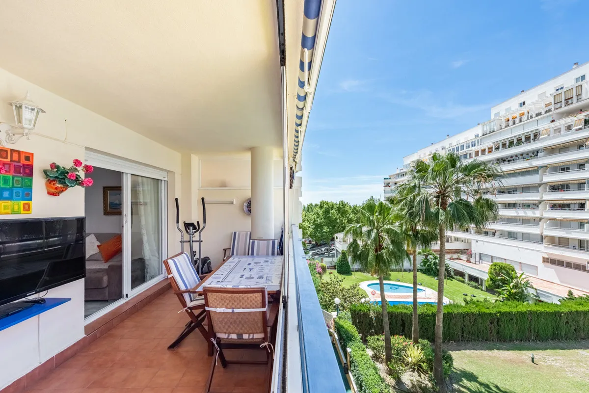 d1a224e3-3ce7-4152-bbb3-90c7d5334898