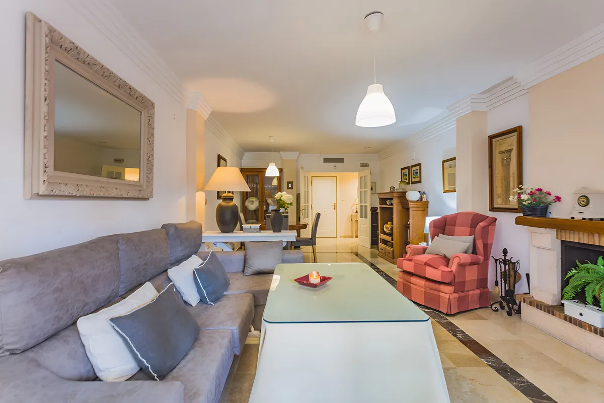 293ed641-31df-47b4-b3d8-f118ad6138d0