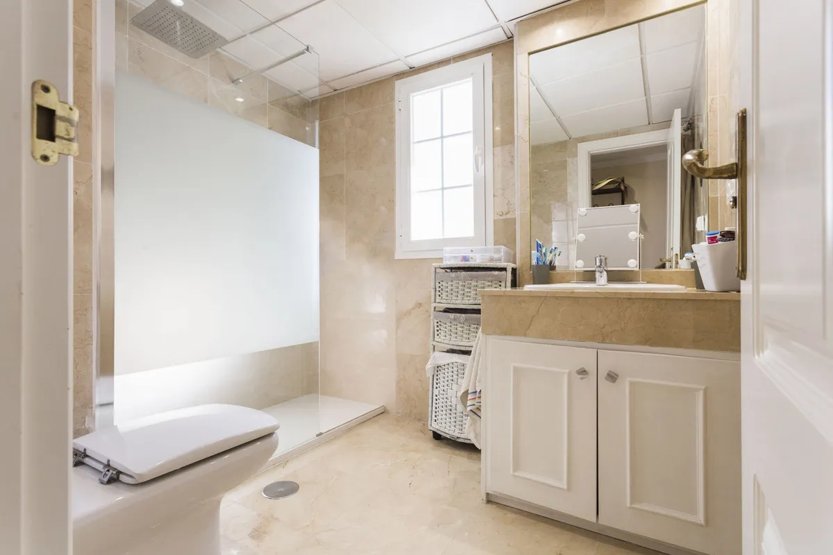 8f158bec-420d-4f5e-8f02-64b314181263