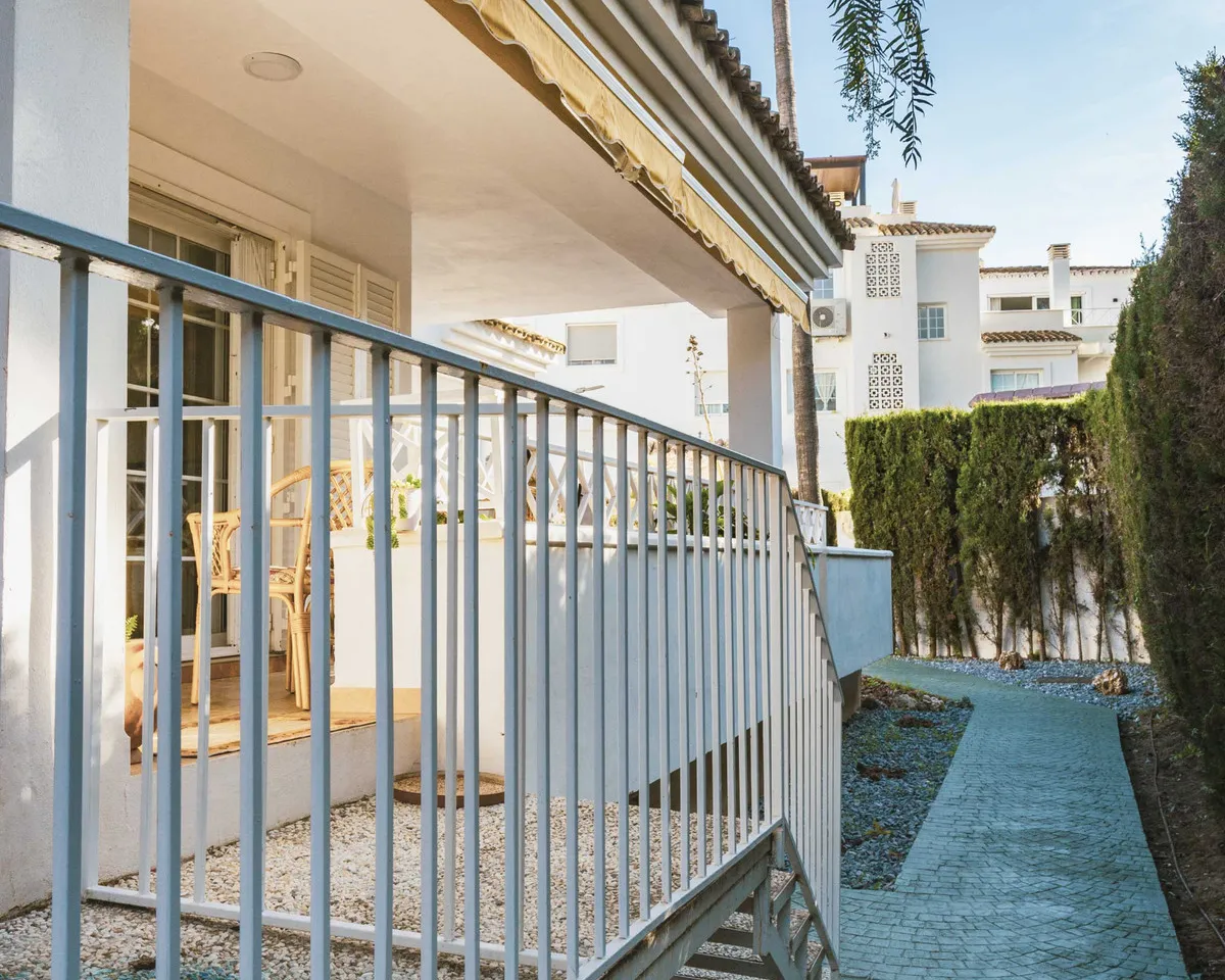 b88a0bf0-8b03-4d0e-b0fd-7d055321cdae