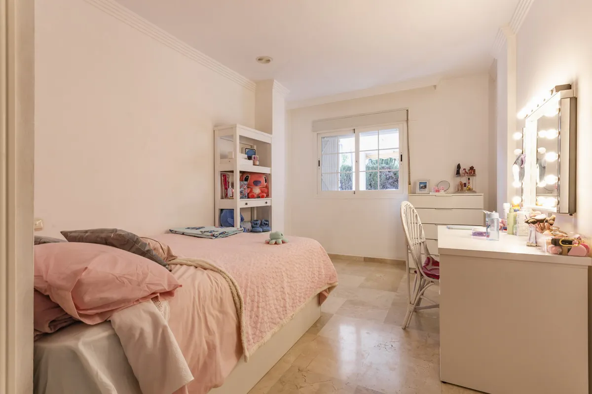 bd971375-60f1-40ff-bdf6-030ff38de4ae