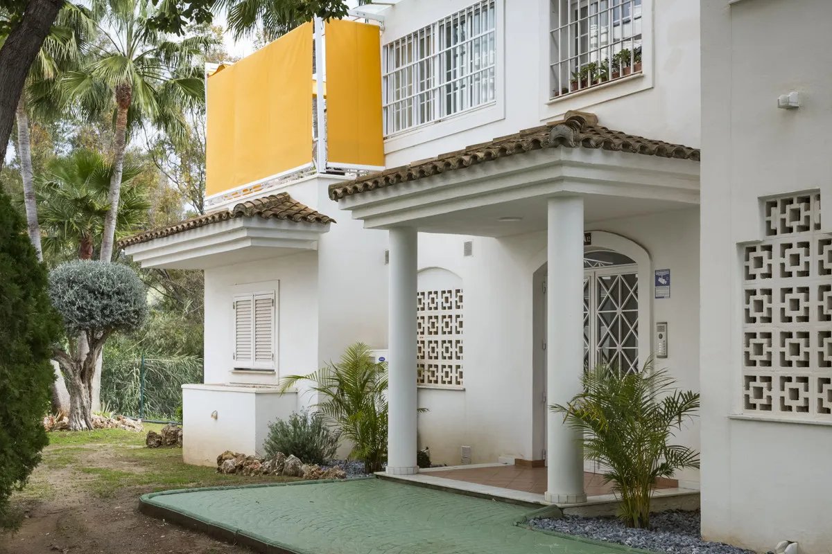 8db4c5f8-ee56-44a5-86d1-a51ad6b2b7ab