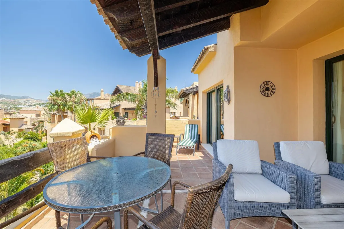 01013b9e-6c89-4666-921d-3b7f14f00124