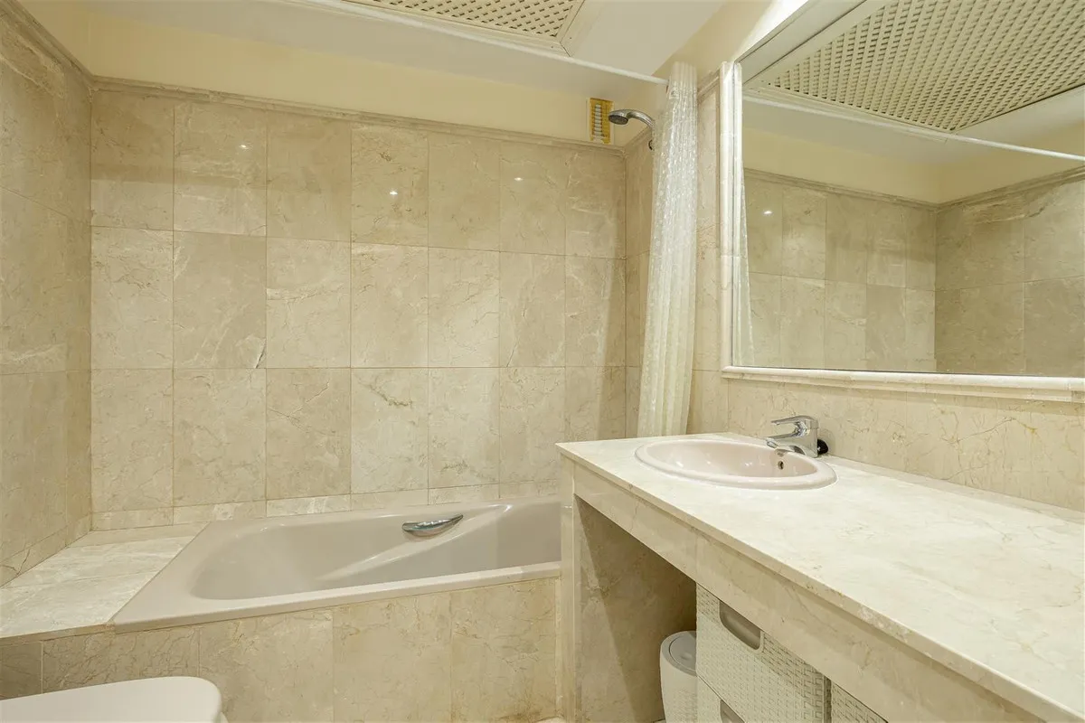 a34a8507-d718-498b-9f9a-612a3144c79e