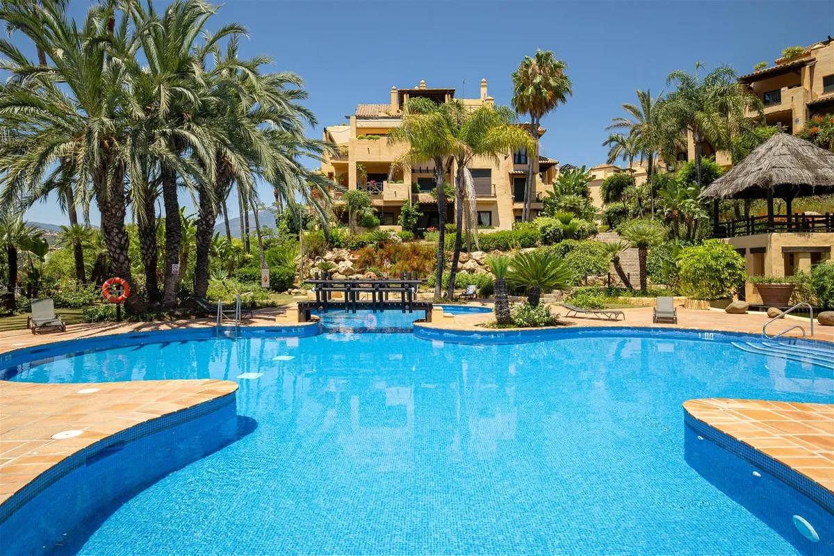 a736a574-70f6-40b8-971a-19e05c9c9e81