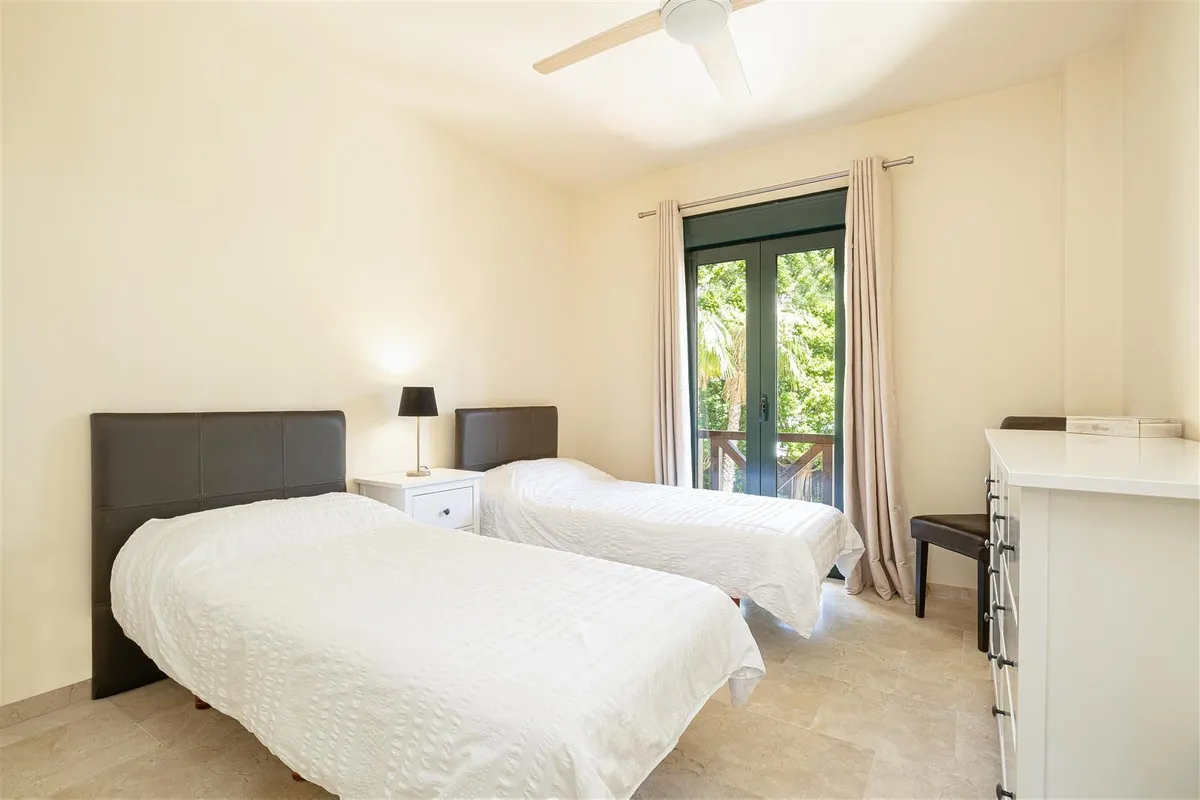 c6673a74-e641-430a-97e7-99e41acfd673