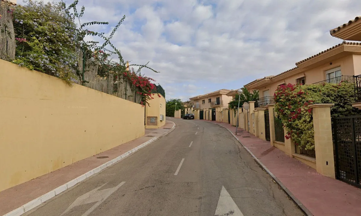 221fa61e-2922-4d79-9bd4-d21e7a216809