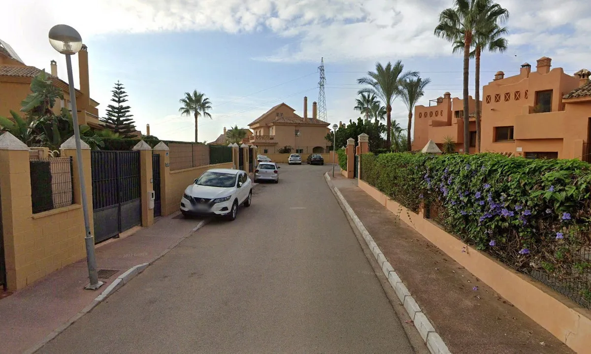 77c0ef03-7841-488d-be4e-8aa7afafa1c8