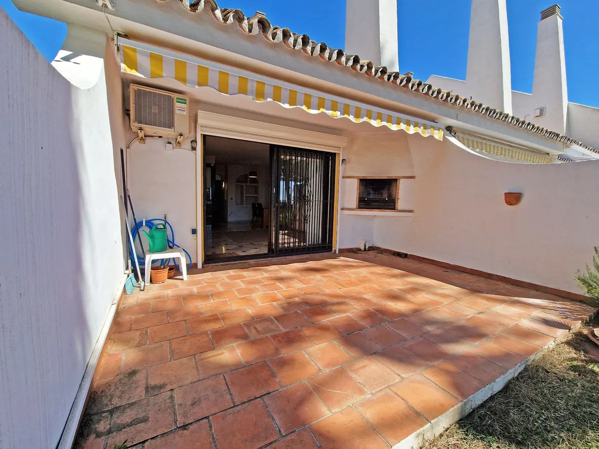 1f8a58a6-78e5-4cc5-95f2-49d36b6227e2