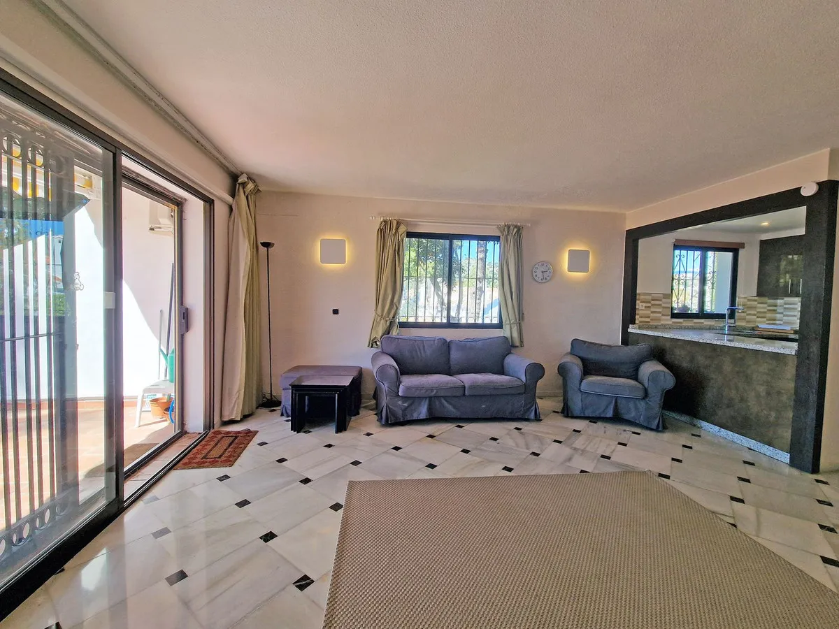 200ec86b-9f5d-424e-bad5-15b6574298f8