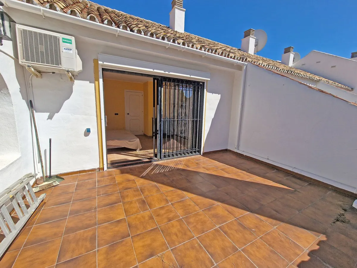 2fb37cb6-dff6-40ba-ad3b-035d0997012f