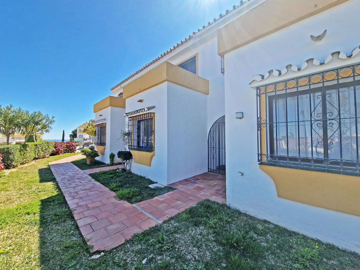 a33f685d-a8c3-4a4a-b228-551fa14f7f64