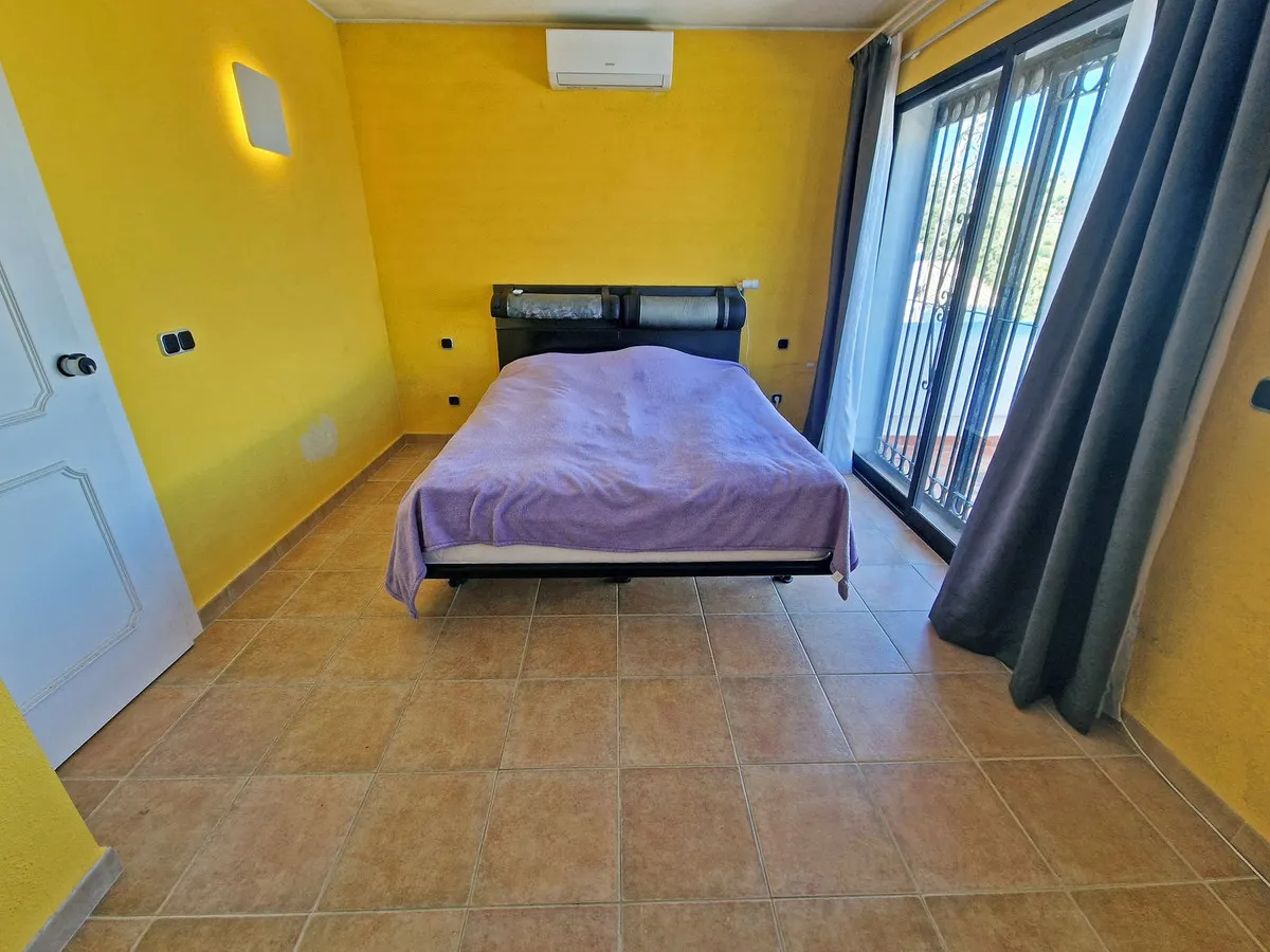 b984f074-8923-4892-a038-320d2274da1e