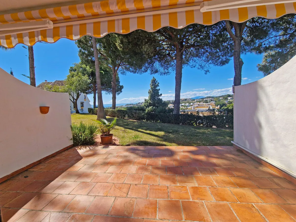 f1f1e098-e550-4d99-9f25-f8b759c30c61