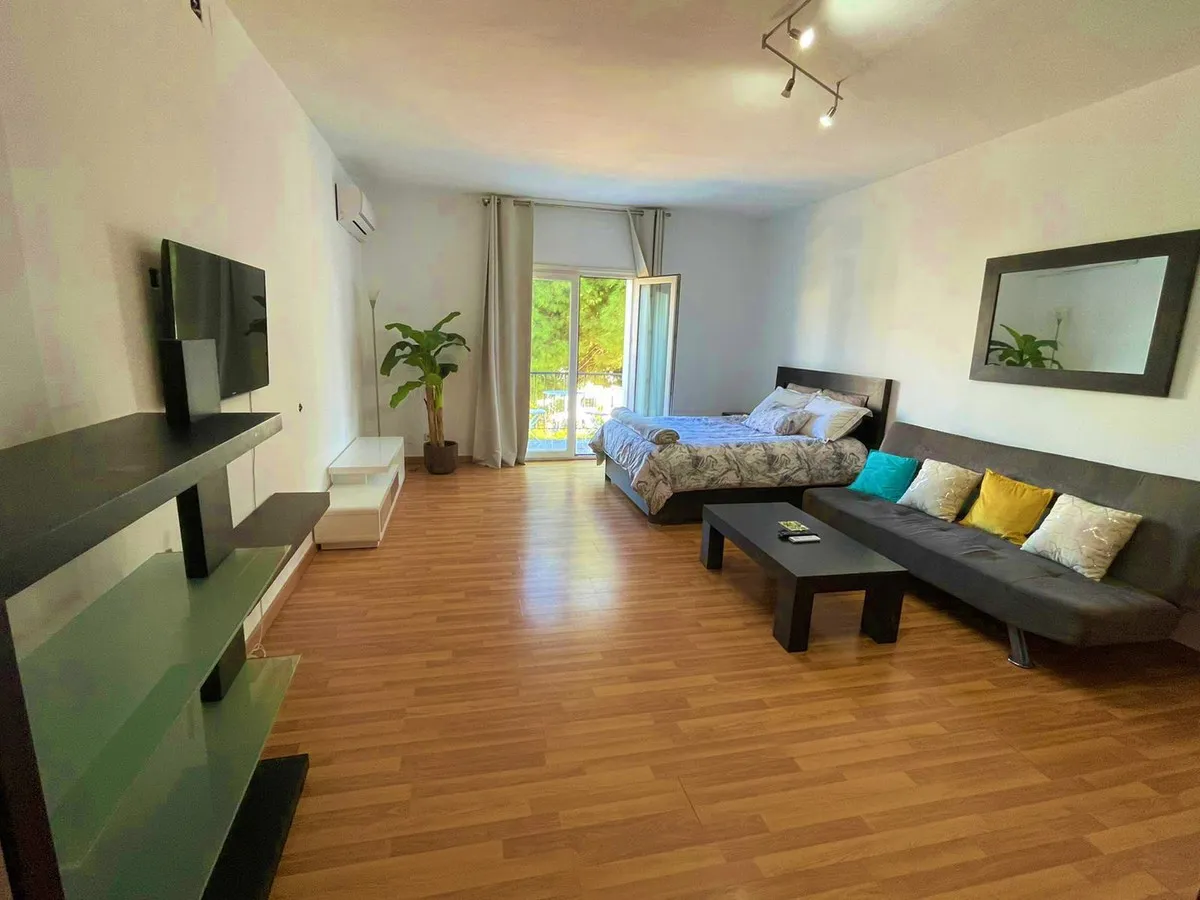 6e40d14c-39ae-415b-98f8-9a6c9242d9ae