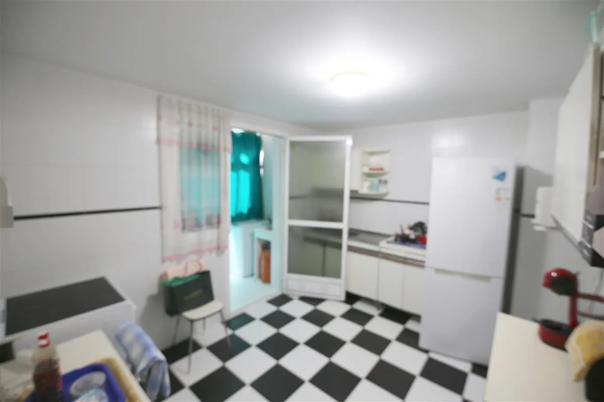 a941c584-b918-4d93-b82a-041869e393b6