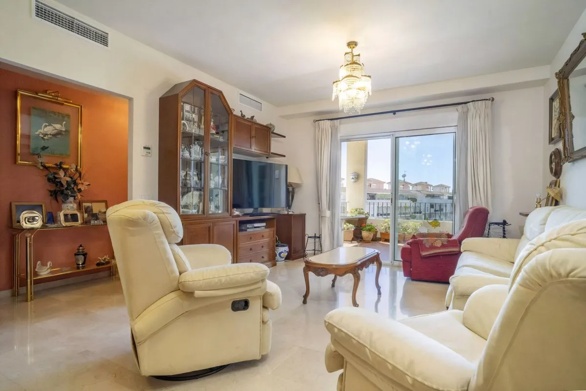 06ebdded-d38e-47e2-b17c-a47d09649441