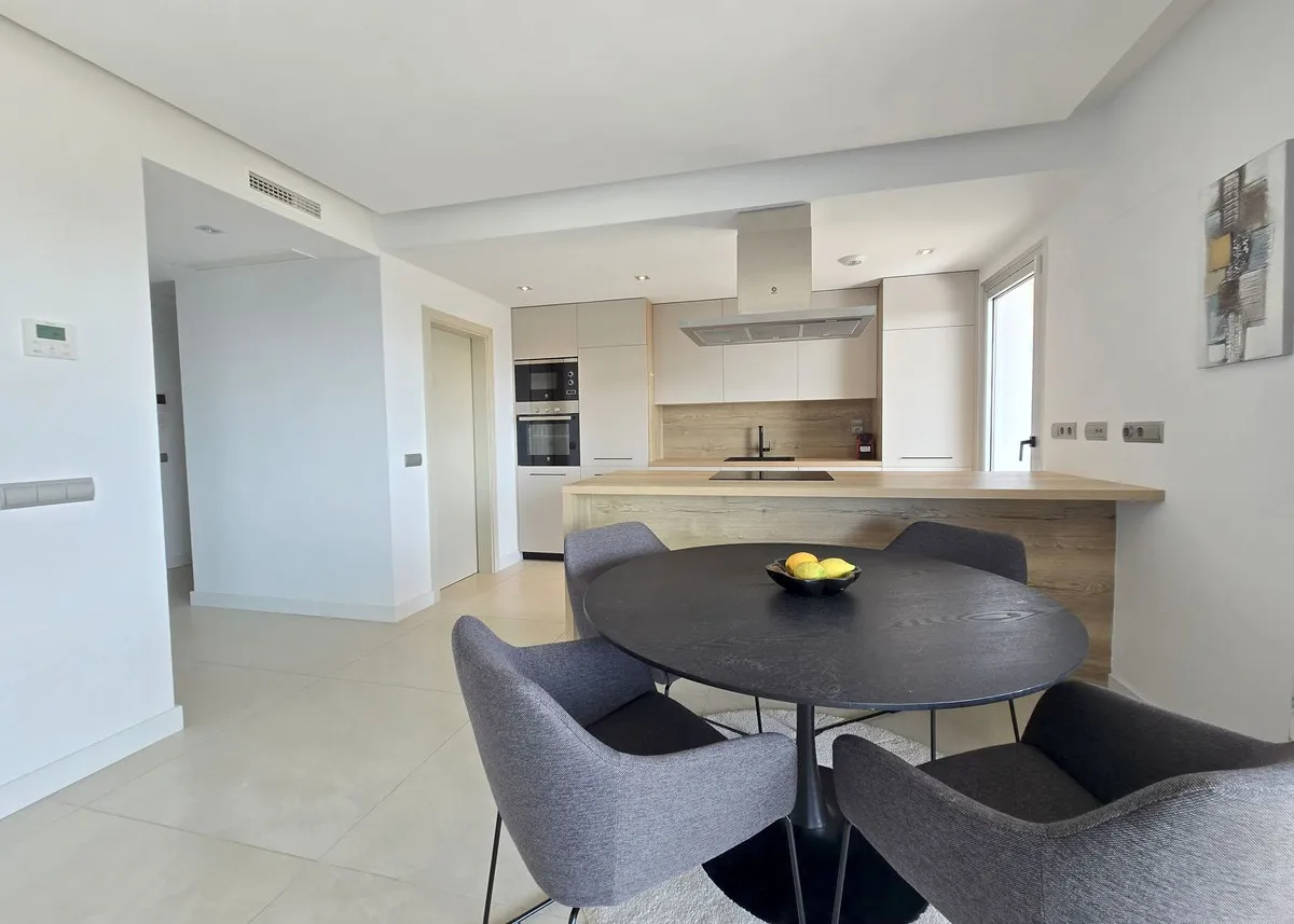 5c2eb54b-4c43-4831-afc4-468d5e44b813