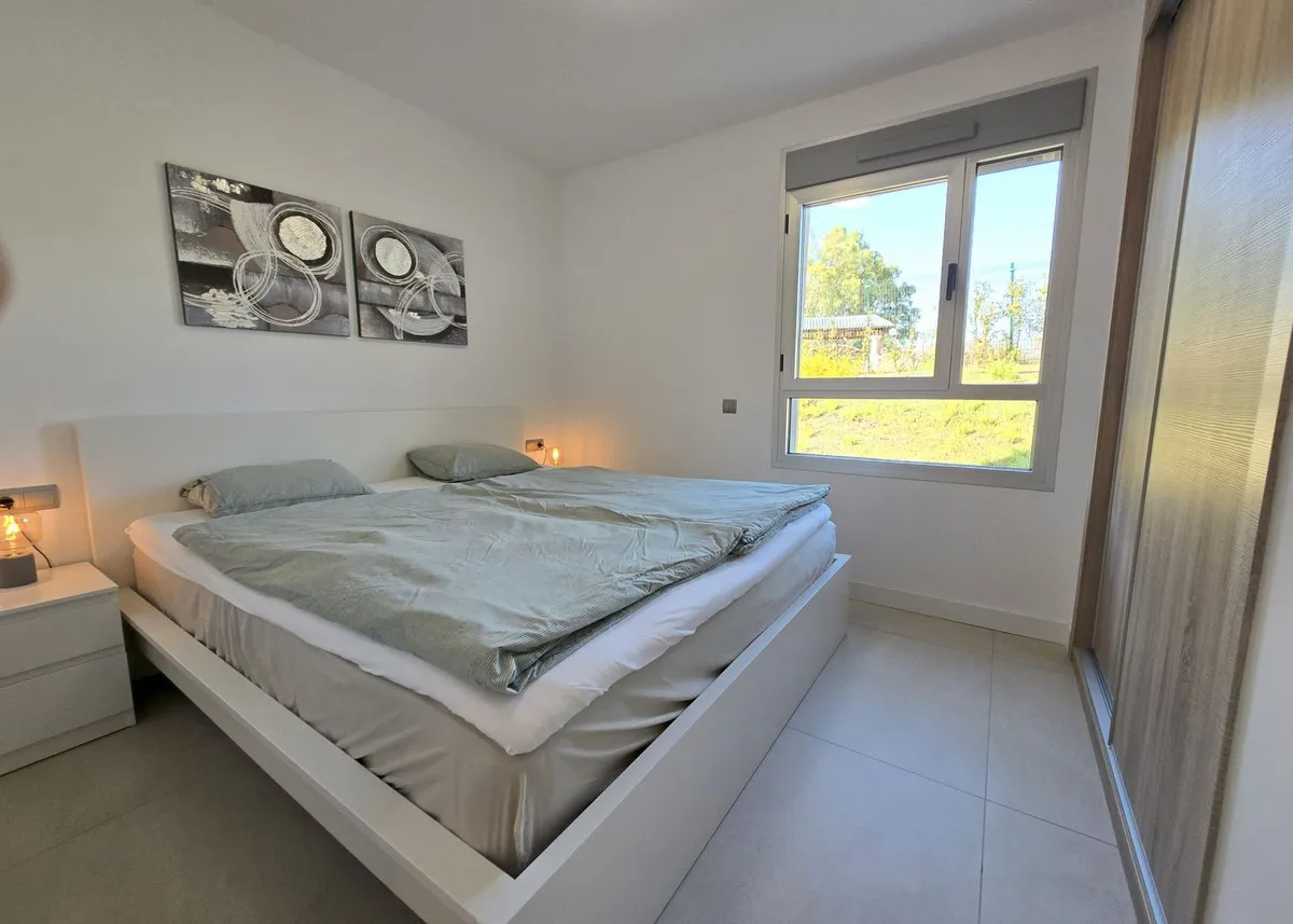 aaa5c78b-57e4-47cc-9c68-eabc9a8c014c