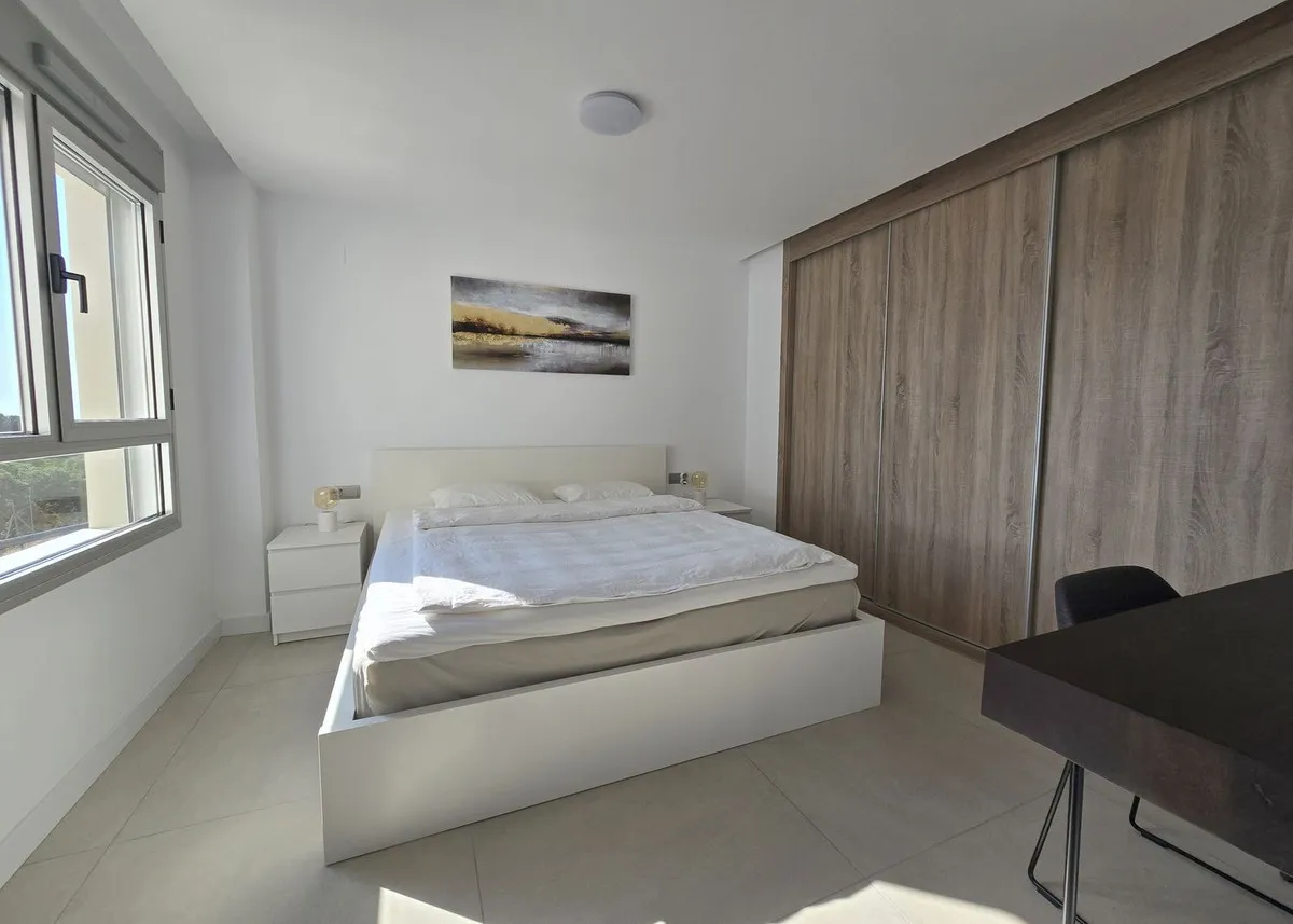 b5dbb4ca-597d-4e2d-a1ba-5cd2a4571af8