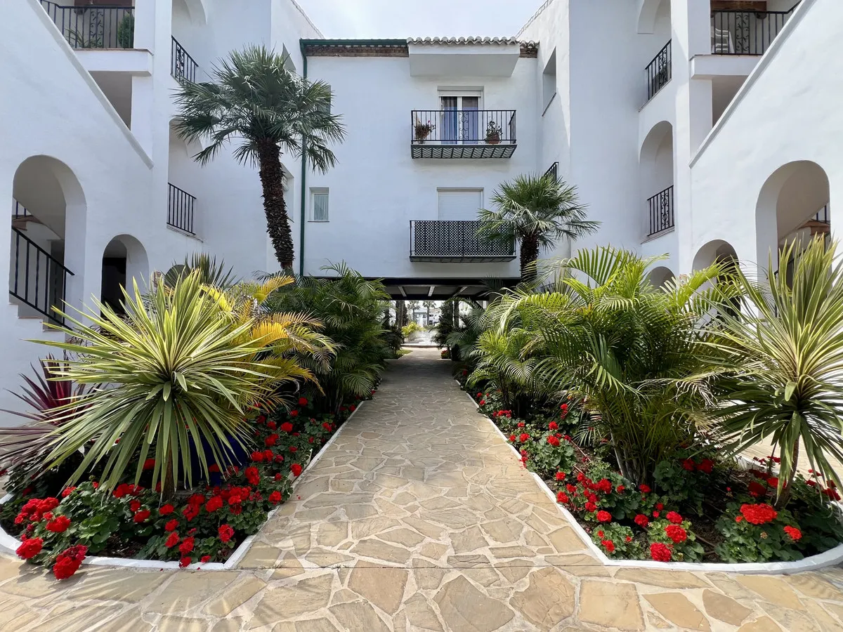 9fabbeee-a6fb-4619-8fb9-b4e25ddd0573