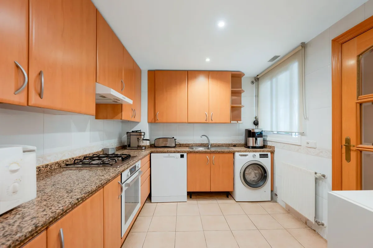 0211c737-9385-4e08-994e-20731b87f74a