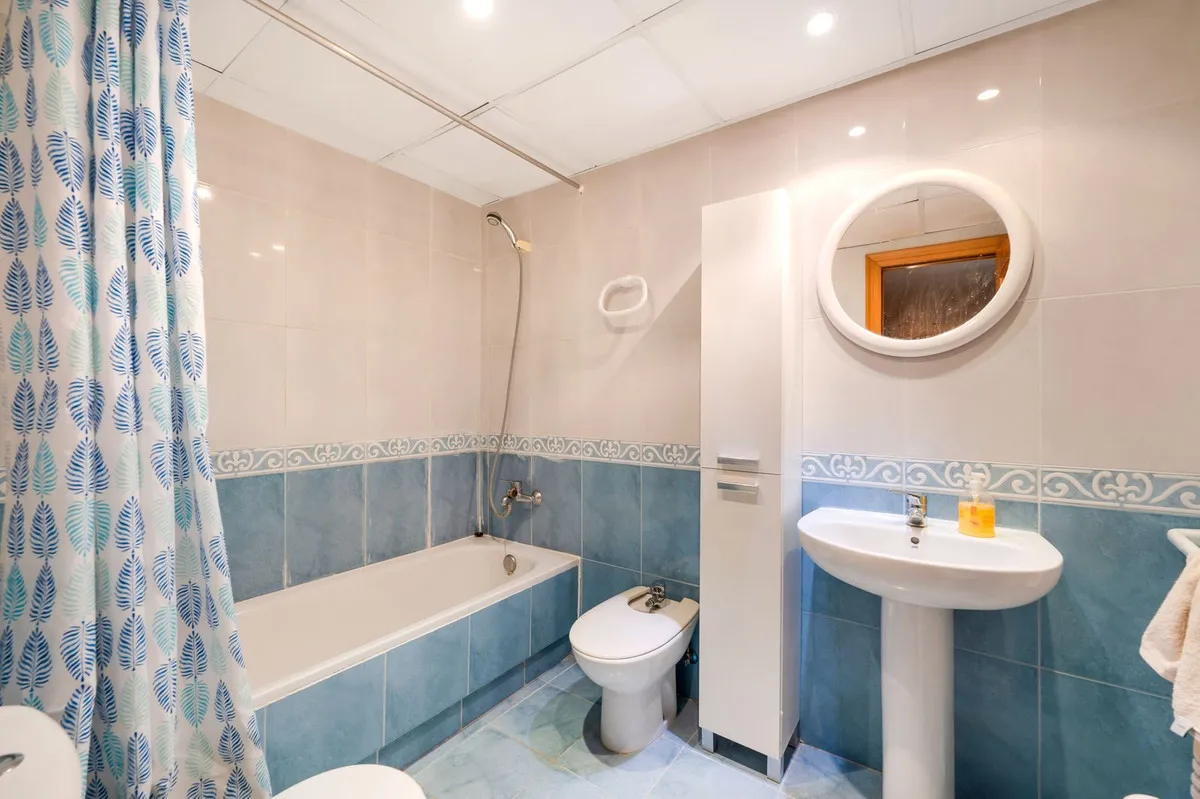 47c37693-df5e-4cbb-a6e0-34119444909b