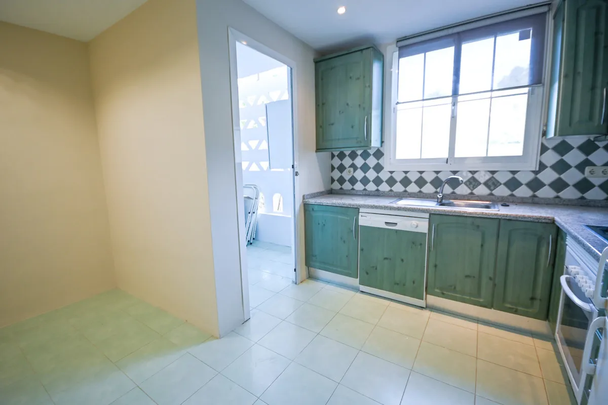 2ca61987-a610-4c5e-9be4-494b04cfa3a7