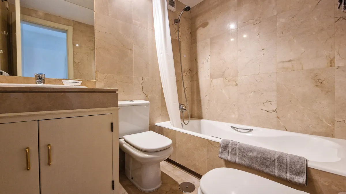 b1b07494-61d8-4f85-b92c-72e96a826560