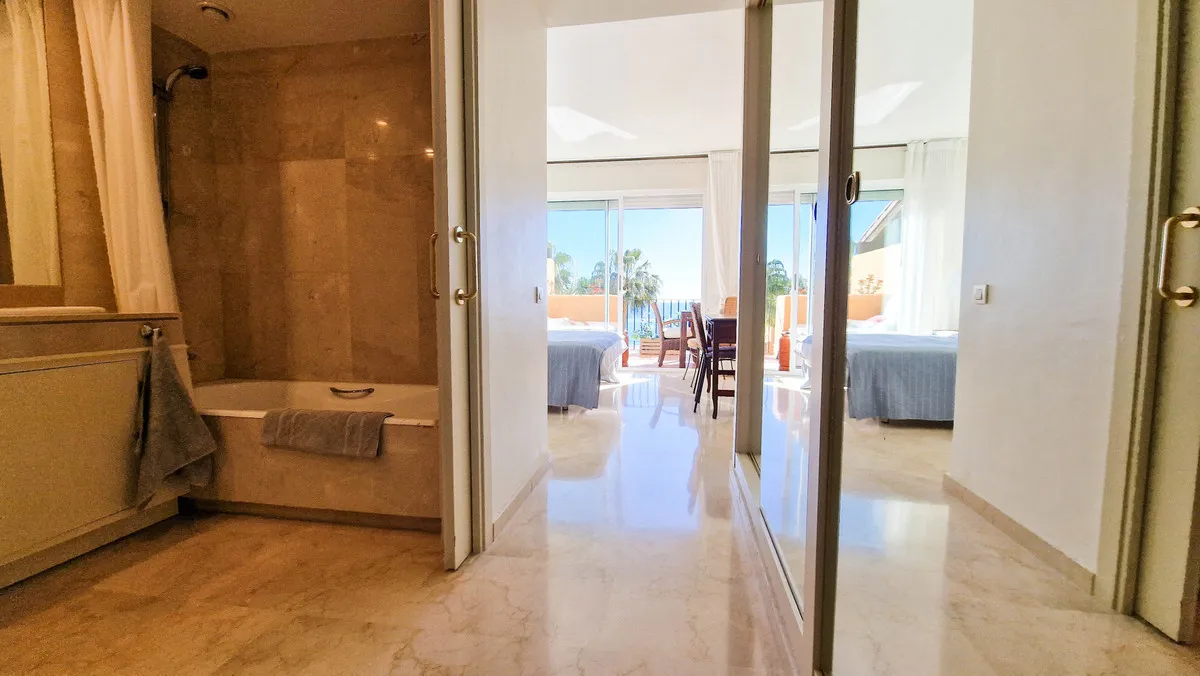 c91a29b9-33b9-4336-967a-c047a56c0da6