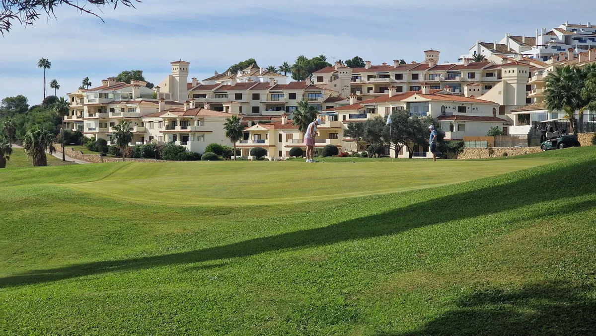 e454c9c2-e0ea-4a58-a8b3-2a6f95a197b2