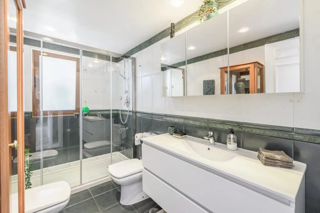 01d8401c-8c8a-4041-a319-9317c9a13ecf