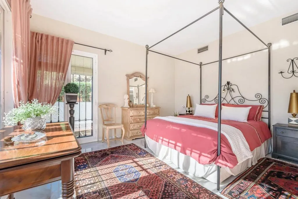 8ca97a00-2dc0-4899-a221-ccd4ab111041