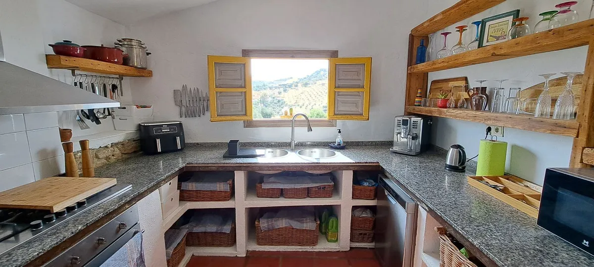 0fb24f79-6ab6-4197-97e8-811c91f2342d