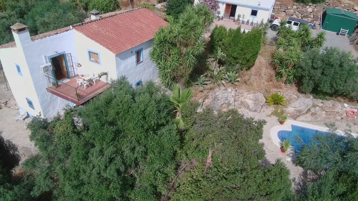 72a6ca6e-13c4-4904-add6-5264544b287f