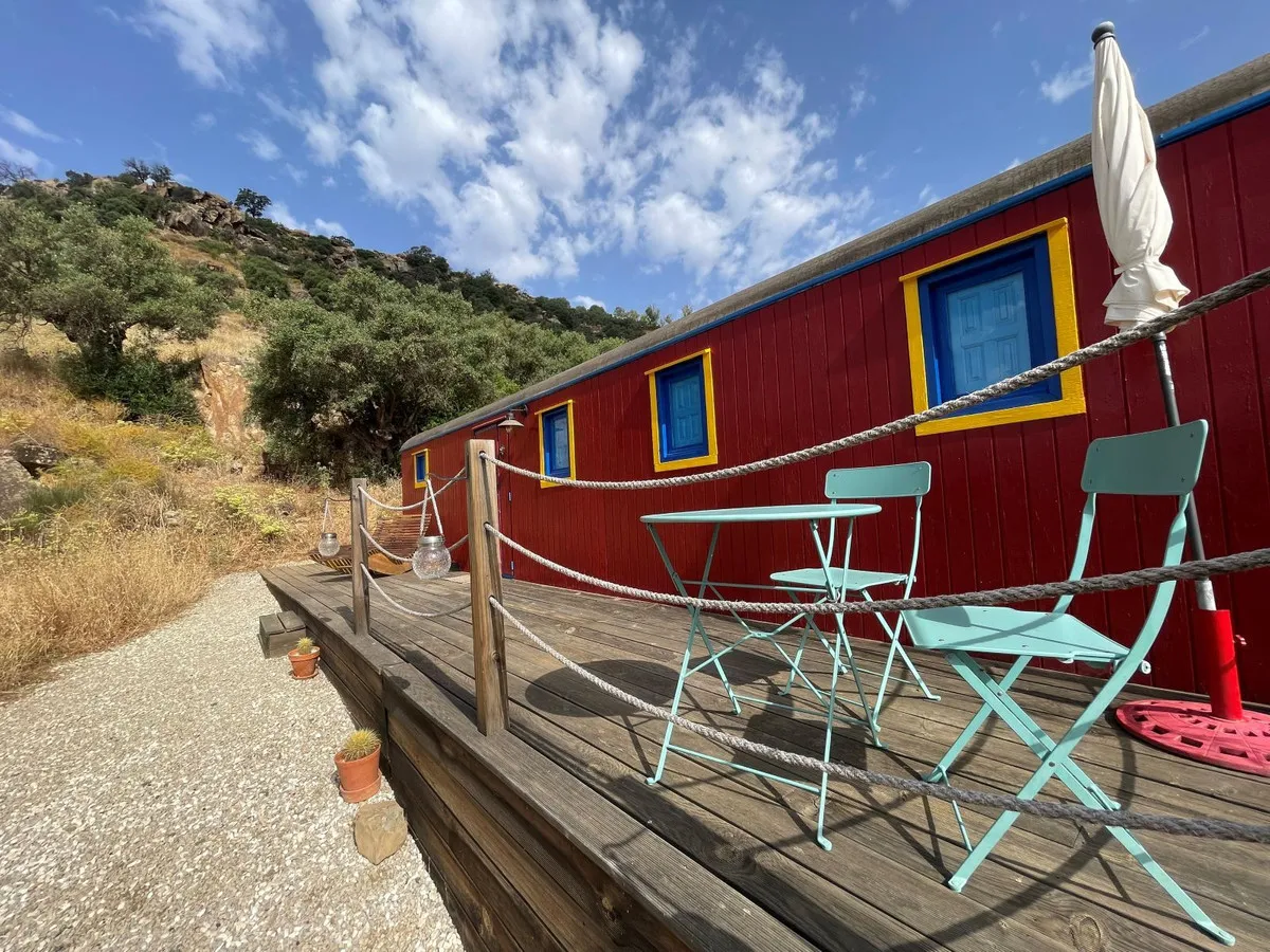 7f1fe368-a0e0-4a92-bd51-dee3c0a0363e