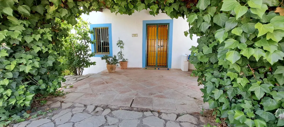 f5ebb25d-5b3f-4239-bf6b-3200b0611147