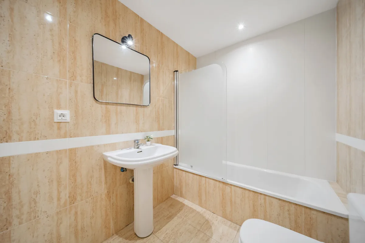 129950f5-837f-4331-9447-25613dcd7592