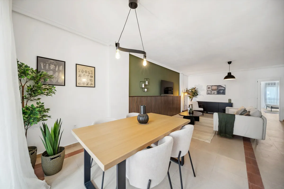 cdf71fe5-0864-4a42-8c4e-70d98bd57e0c