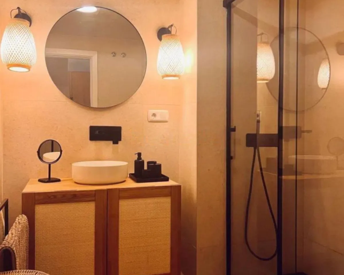 5845e75f-bc23-404c-974e-dabc63d3d8a5