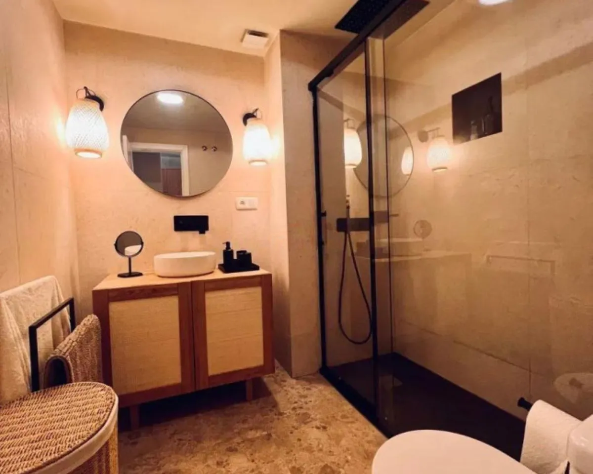 6a50a22a-f7f8-415d-99cb-7f854dcebad3