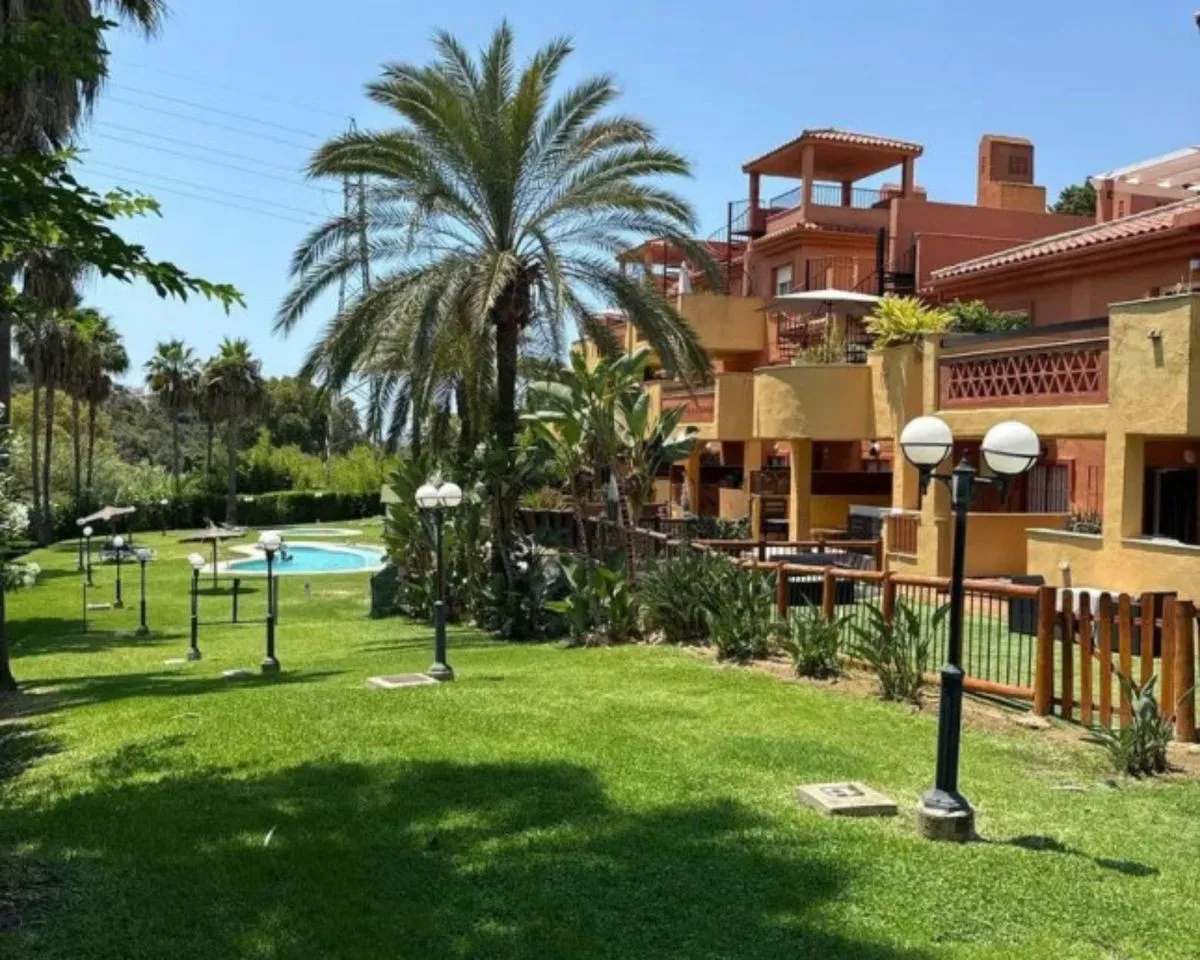 b1b81003-d0e4-4bff-a98f-8443e099e124