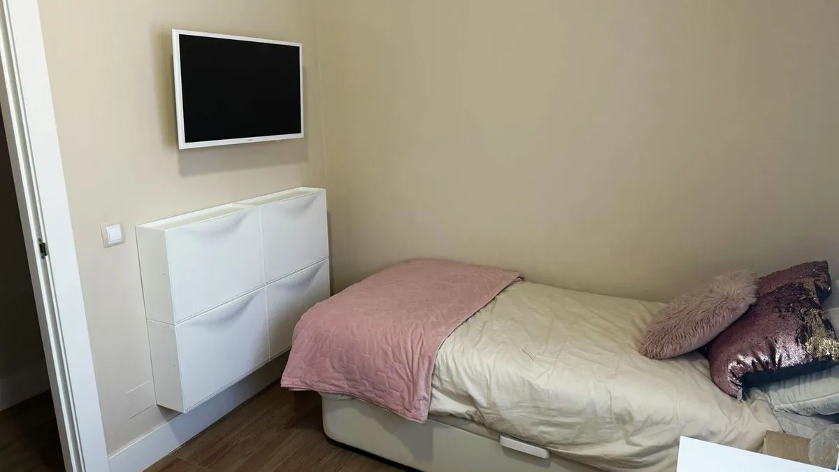 88f3dd46-e9af-4726-a5fa-7fc3f3820877