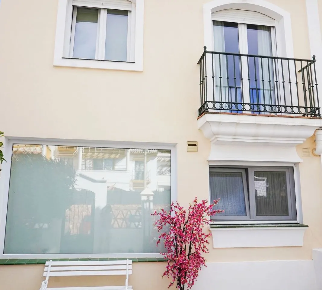 ae928a14-ae56-4f25-9dcc-55385a79316d